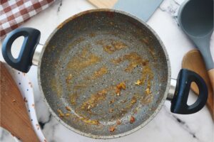 how to clean ceramic cookware